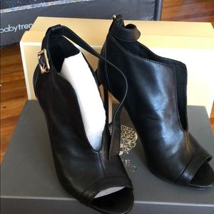 Vince Camuto Sandals